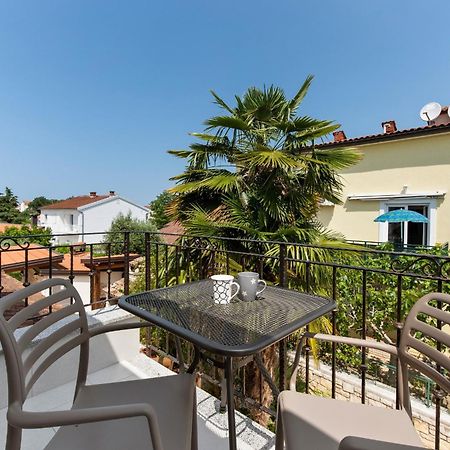 Villa Hope - Apartments With Shared Pool Пореч Стая снимка