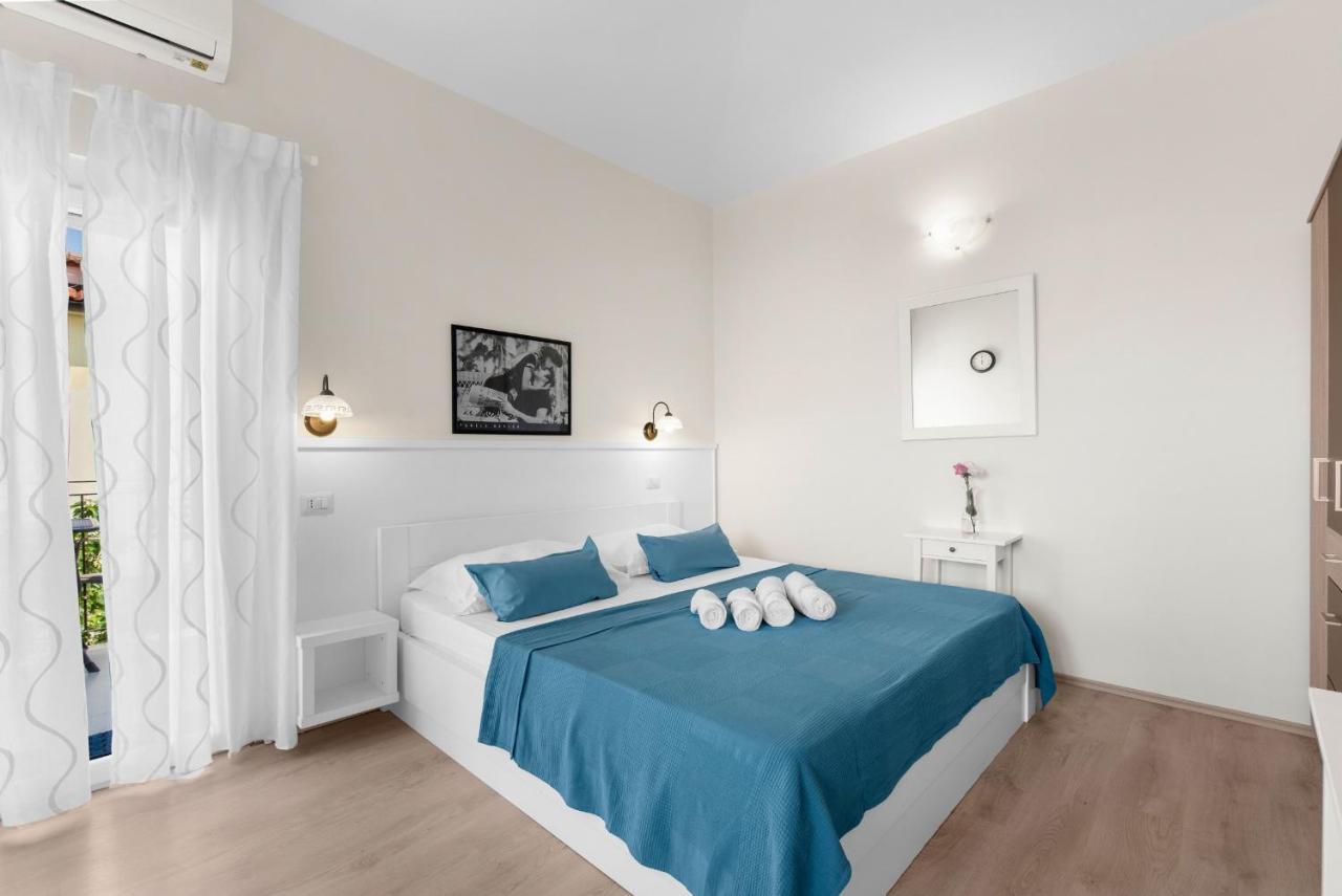 Villa Hope - Apartments With Shared Pool Пореч Екстериор снимка