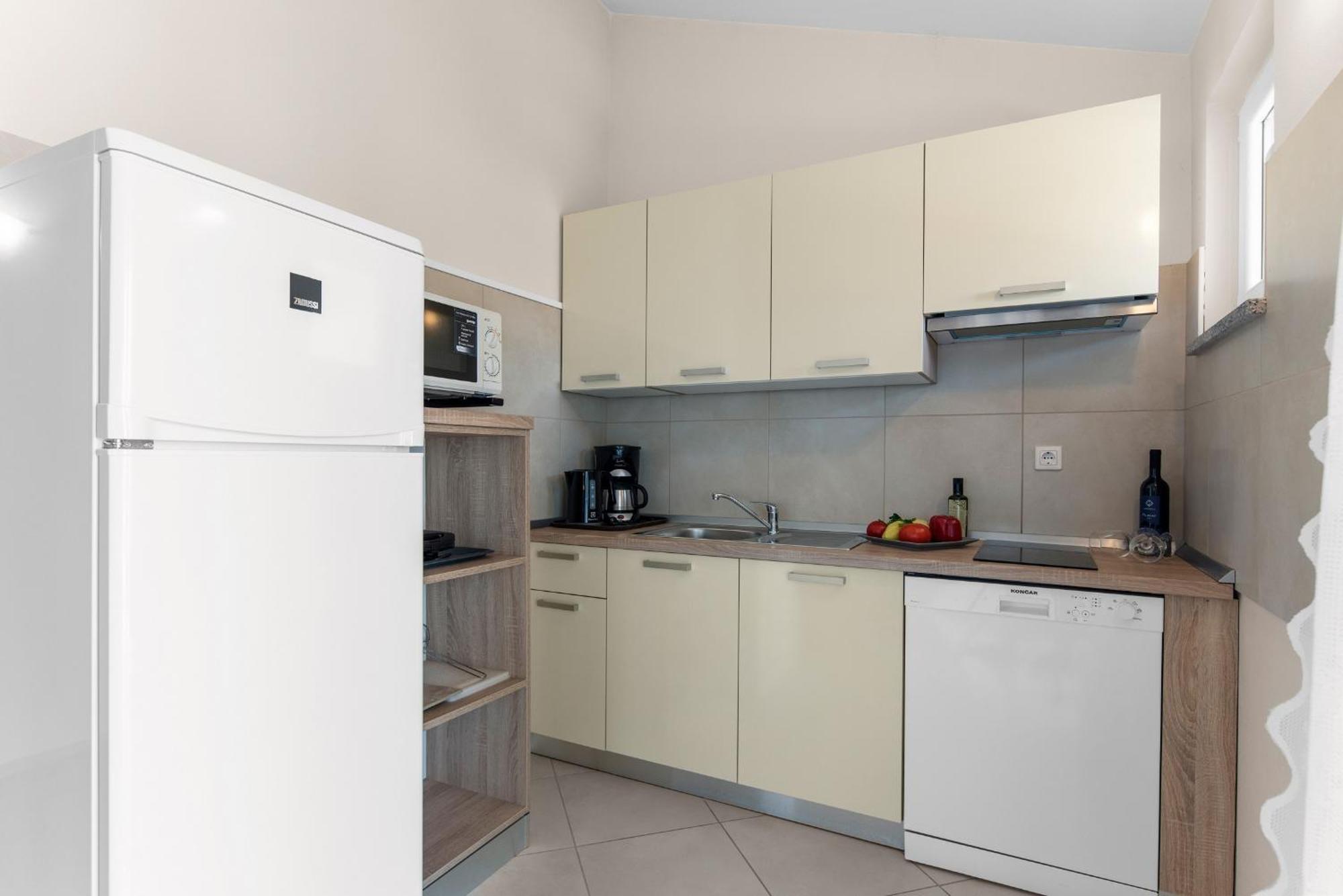 Villa Hope - Apartments With Shared Pool Пореч Стая снимка