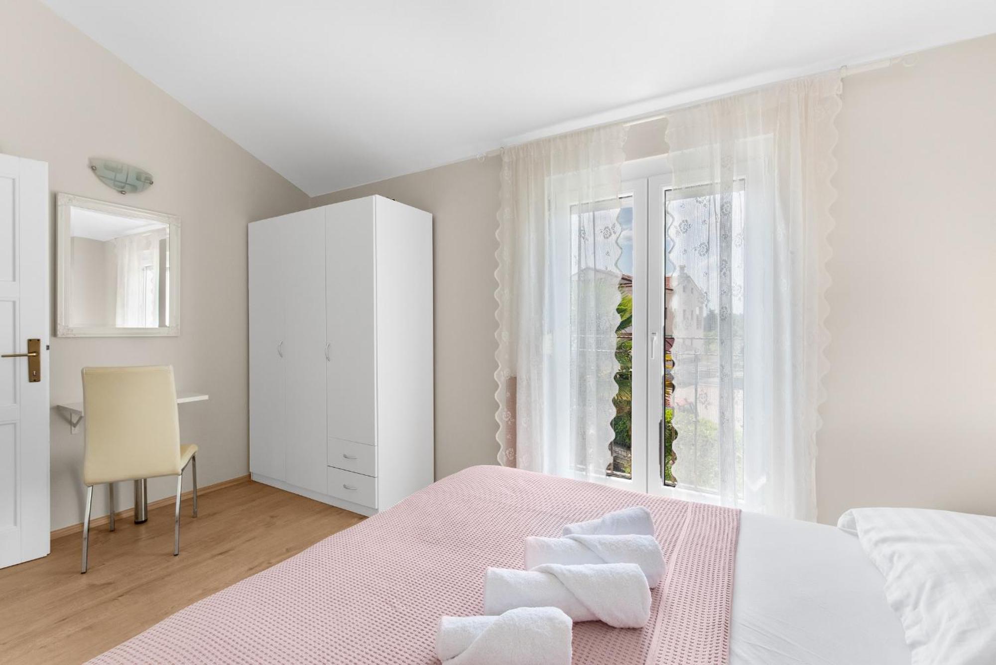 Villa Hope - Apartments With Shared Pool Пореч Стая снимка